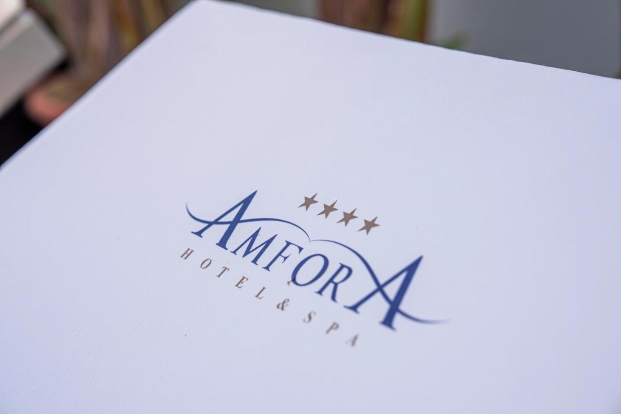 Amfora & 4*