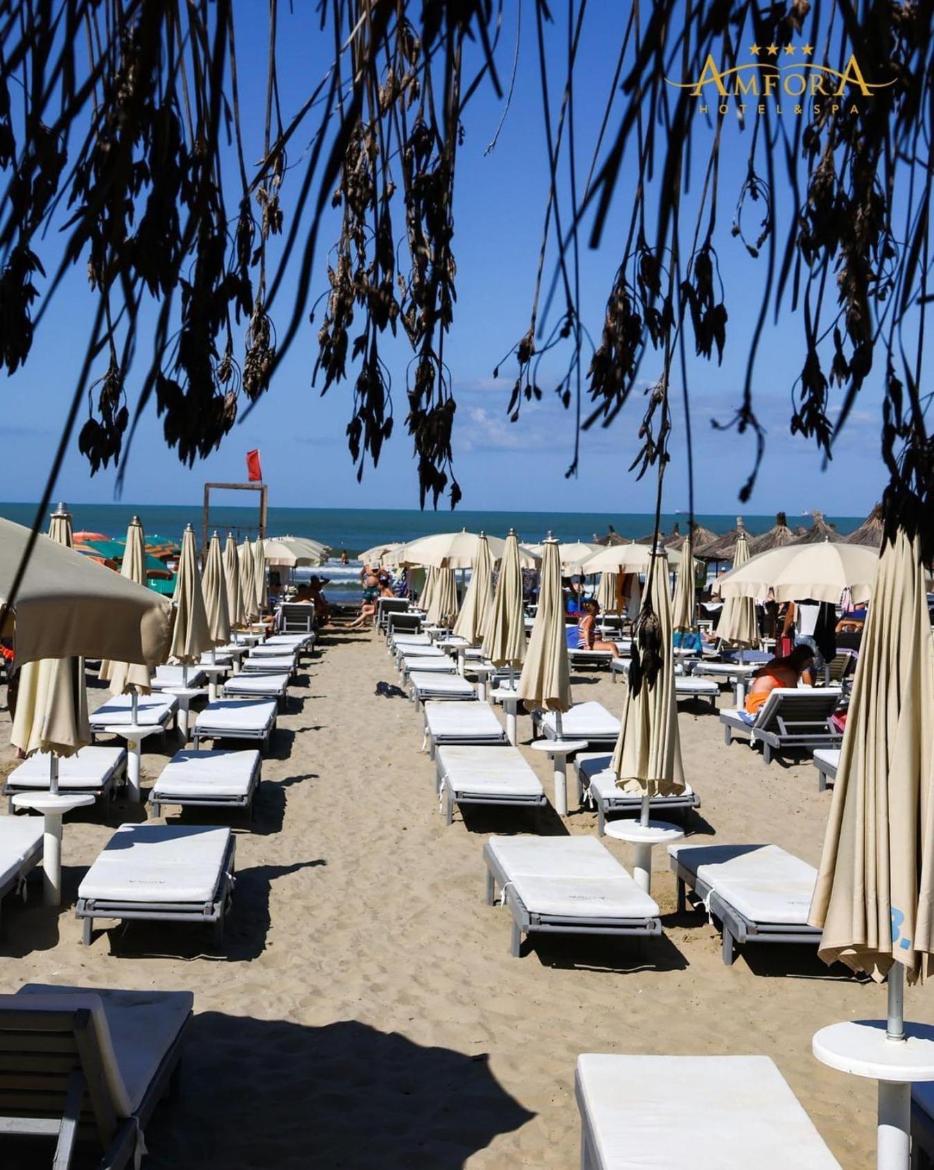 Amfora & Hotel 4*